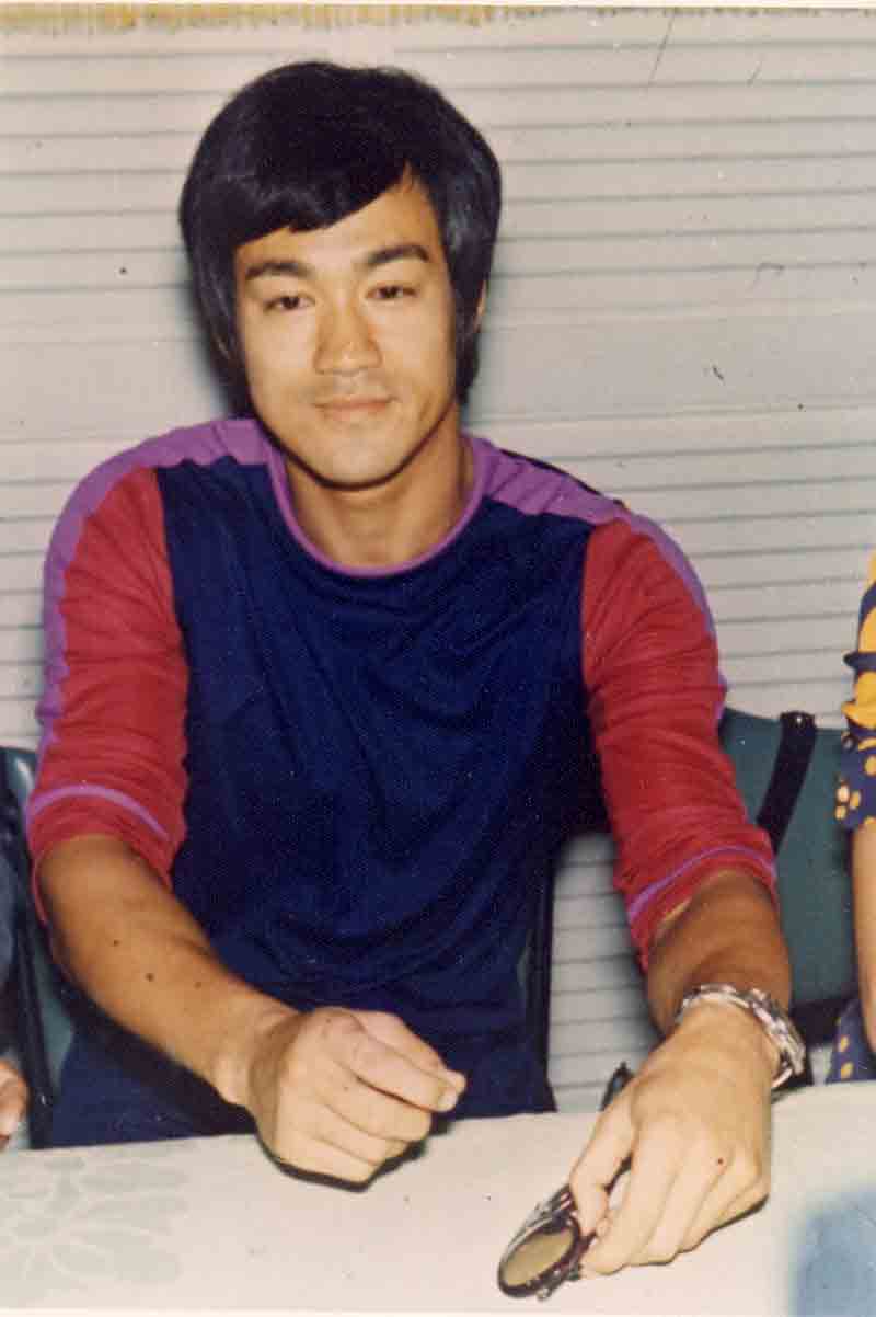 Bruce Lee, 1971 Kai Tak Airport