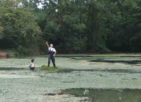 Clean up at Trow on 20-08-06, lloyd top of the castle